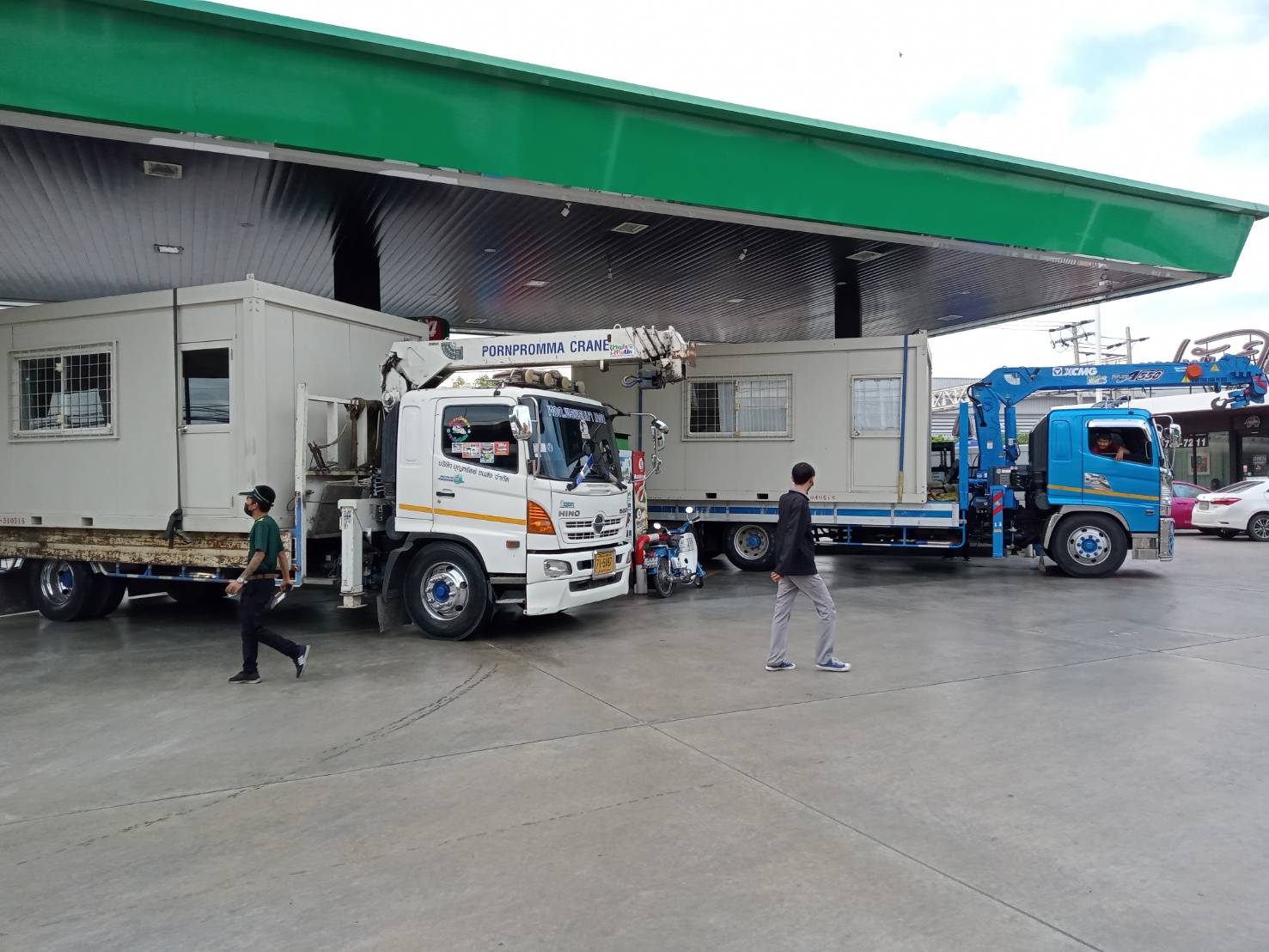 13 - https://เจมส์รถเฮี๊ยบรับจ้าง.com | เจมส์รถเฮี๊ยบรับจ้าง - ให้บริการรถเฮียบรับจ้าง เพื่อการขนย้ายสิ่งของต่างๆ ที่มีขนาดใหญ่ ให้บริการอำนวยความสะดวกได้เป็นอย่างดี บริการรถเฮียบรับจ้าง 4 ล้อ ให้เลือกอยู่หลากหลายแบบ เช่น รถเฮี๊ยบรับจ้าง 10 ตัน 3 ตัน 5 ตัน ที่พร้อมรองรับความต้องการของผู้ขนย้ายได้เป็นอย่างดี