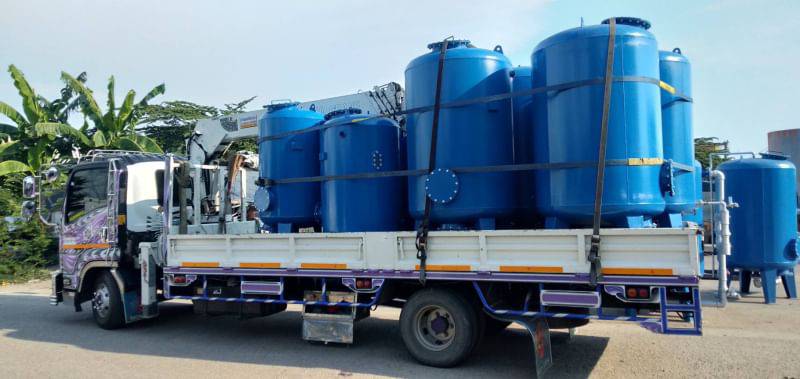 32 - https://เจมส์รถเฮี๊ยบรับจ้าง.com | เจมส์รถเฮี๊ยบรับจ้าง - ให้บริการรถเฮียบรับจ้าง เพื่อการขนย้ายสิ่งของต่างๆ ที่มีขนาดใหญ่ ให้บริการอำนวยความสะดวกได้เป็นอย่างดี บริการรถเฮียบรับจ้าง 4 ล้อ ให้เลือกอยู่หลากหลายแบบ เช่น รถเฮี๊ยบรับจ้าง 10 ตัน 3 ตัน 5 ตัน ที่พร้อมรองรับความต้องการของผู้ขนย้ายได้เป็นอย่างดี