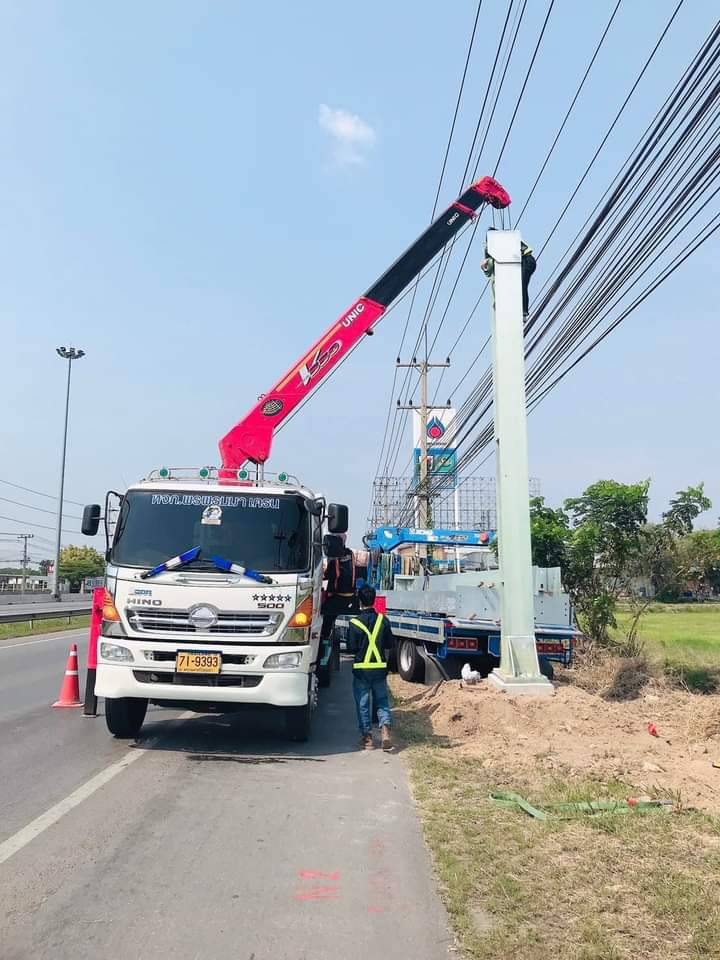 4 - https://เจมส์รถเฮี๊ยบรับจ้าง.com | เจมส์รถเฮี๊ยบรับจ้าง - ให้บริการรถเฮียบรับจ้าง เพื่อการขนย้ายสิ่งของต่างๆ ที่มีขนาดใหญ่ ให้บริการอำนวยความสะดวกได้เป็นอย่างดี บริการรถเฮียบรับจ้าง 4 ล้อ ให้เลือกอยู่หลากหลายแบบ เช่น รถเฮี๊ยบรับจ้าง 10 ตัน 3 ตัน 5 ตัน ที่พร้อมรองรับความต้องการของผู้ขนย้ายได้เป็นอย่างดี