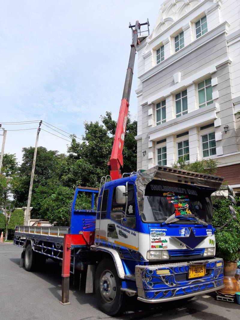 44 - https://เจมส์รถเฮี๊ยบรับจ้าง.com | เจมส์รถเฮี๊ยบรับจ้าง - ให้บริการรถเฮียบรับจ้าง เพื่อการขนย้ายสิ่งของต่างๆ ที่มีขนาดใหญ่ ให้บริการอำนวยความสะดวกได้เป็นอย่างดี บริการรถเฮียบรับจ้าง 4 ล้อ ให้เลือกอยู่หลากหลายแบบ เช่น รถเฮี๊ยบรับจ้าง 10 ตัน 3 ตัน 5 ตัน ที่พร้อมรองรับความต้องการของผู้ขนย้ายได้เป็นอย่างดี