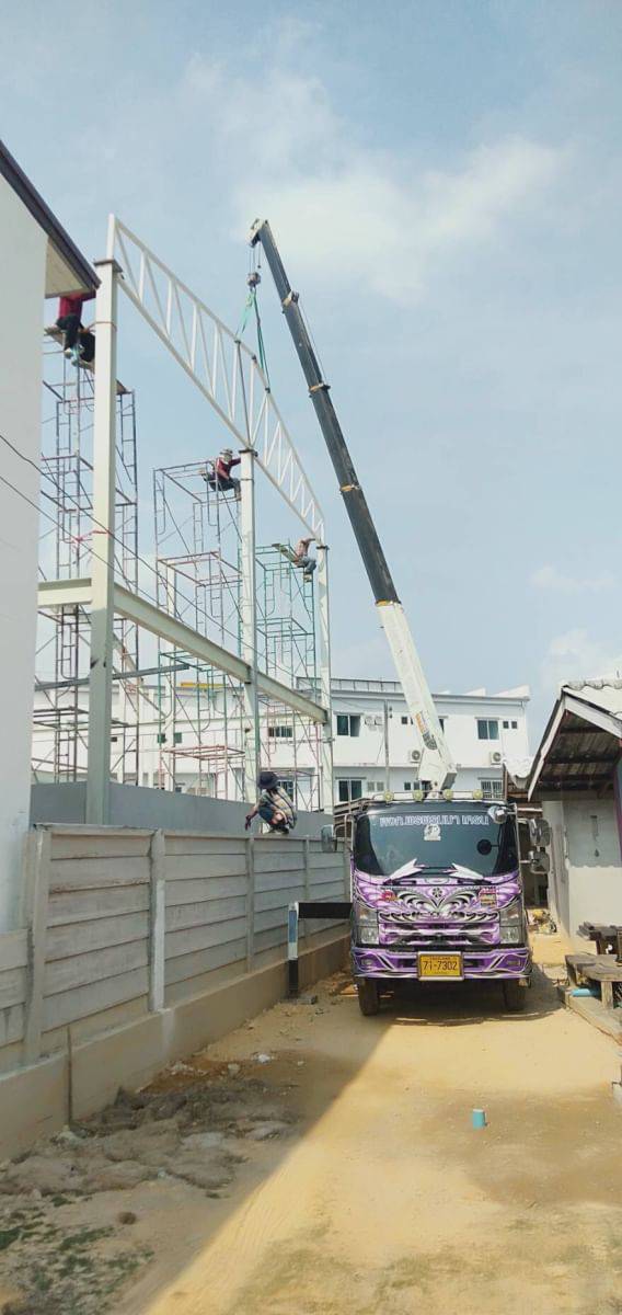 57 - https://เจมส์รถเฮี๊ยบรับจ้าง.com | เจมส์รถเฮี๊ยบรับจ้าง - ให้บริการรถเฮียบรับจ้าง เพื่อการขนย้ายสิ่งของต่างๆ ที่มีขนาดใหญ่ ให้บริการอำนวยความสะดวกได้เป็นอย่างดี บริการรถเฮียบรับจ้าง 4 ล้อ ให้เลือกอยู่หลากหลายแบบ เช่น รถเฮี๊ยบรับจ้าง 10 ตัน 3 ตัน 5 ตัน ที่พร้อมรองรับความต้องการของผู้ขนย้ายได้เป็นอย่างดี